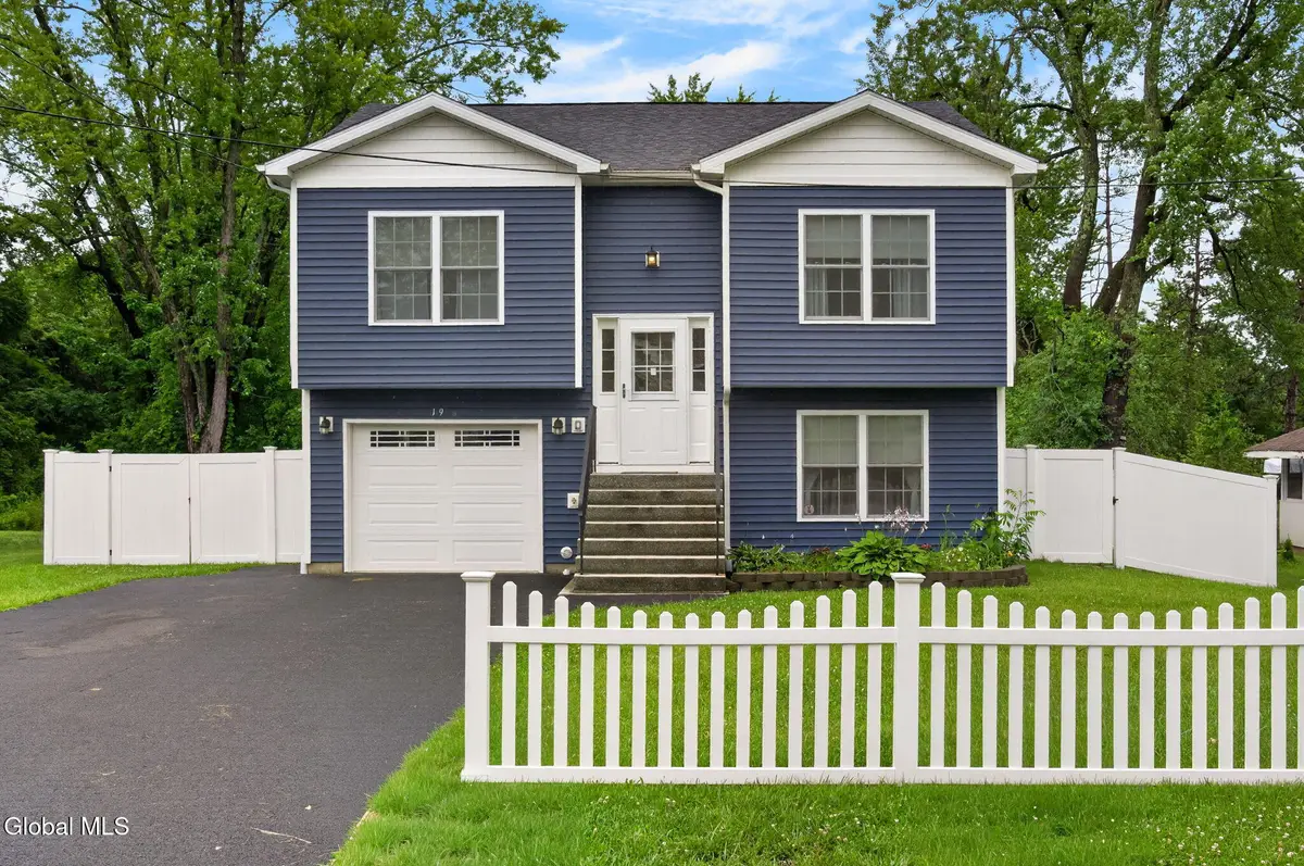 19 Start Avenue, East Greenbush, NY 12144 - #1