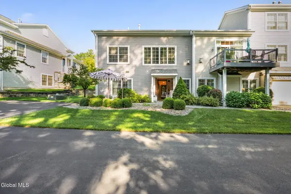 2374 E Nott Street, Niskayuna, NY 12309