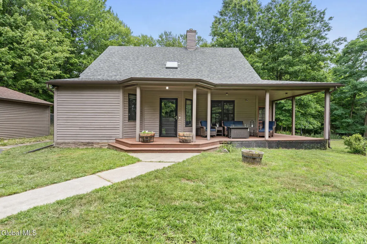 1364 Best Road, East Greenbush, NY 12061 - #1