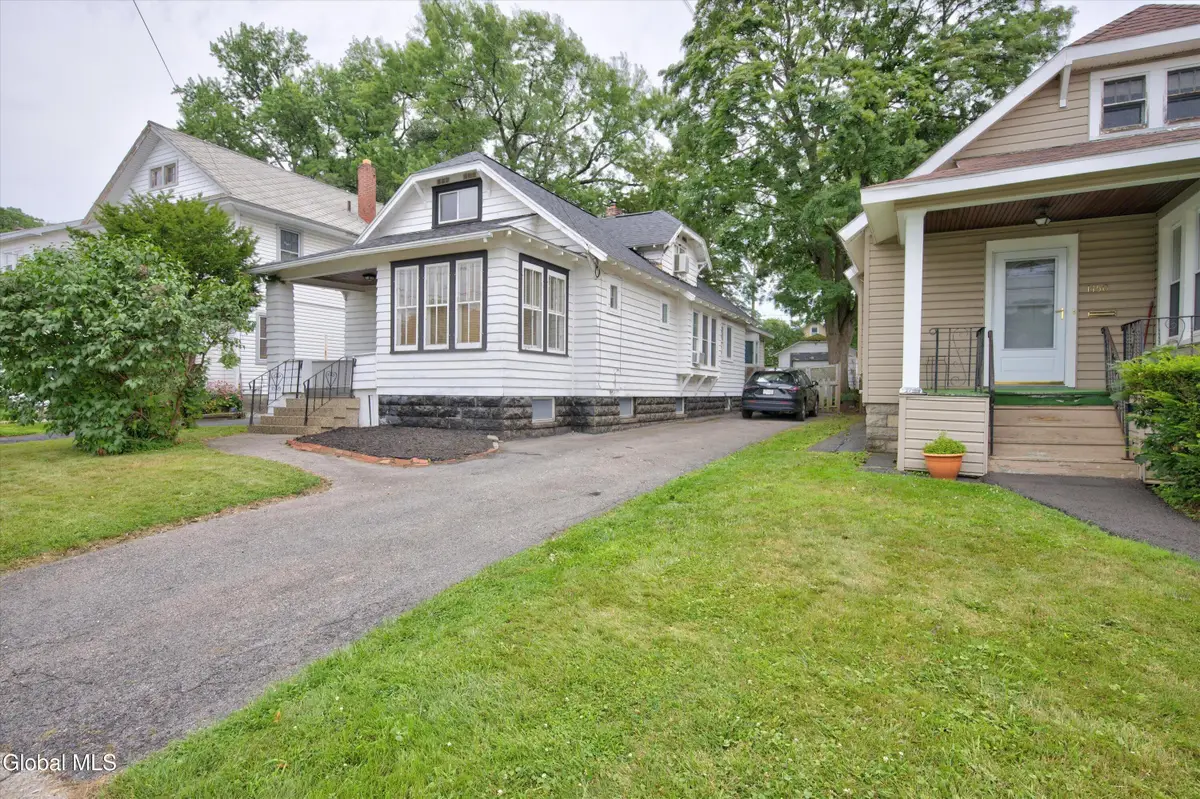 1452 Garner Avenue, Schenectady, NY 12309 - #1