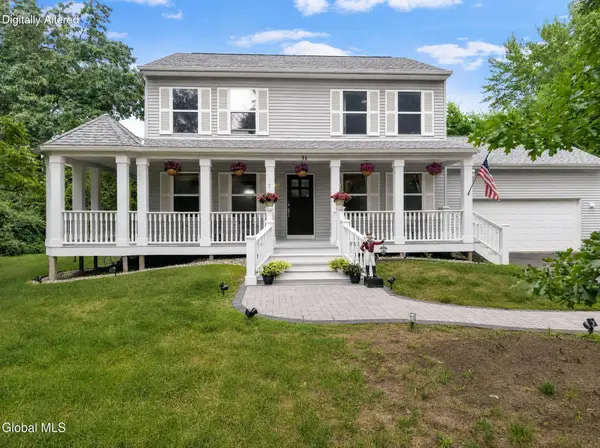 31 Concord Drive, Saratoga Springs, NY 12866