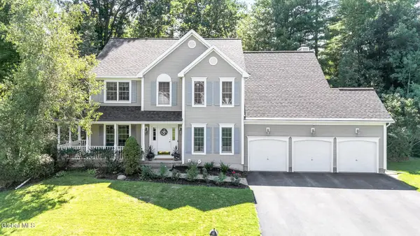 67 Gullane Drive, Bethlehem, NY 12159
