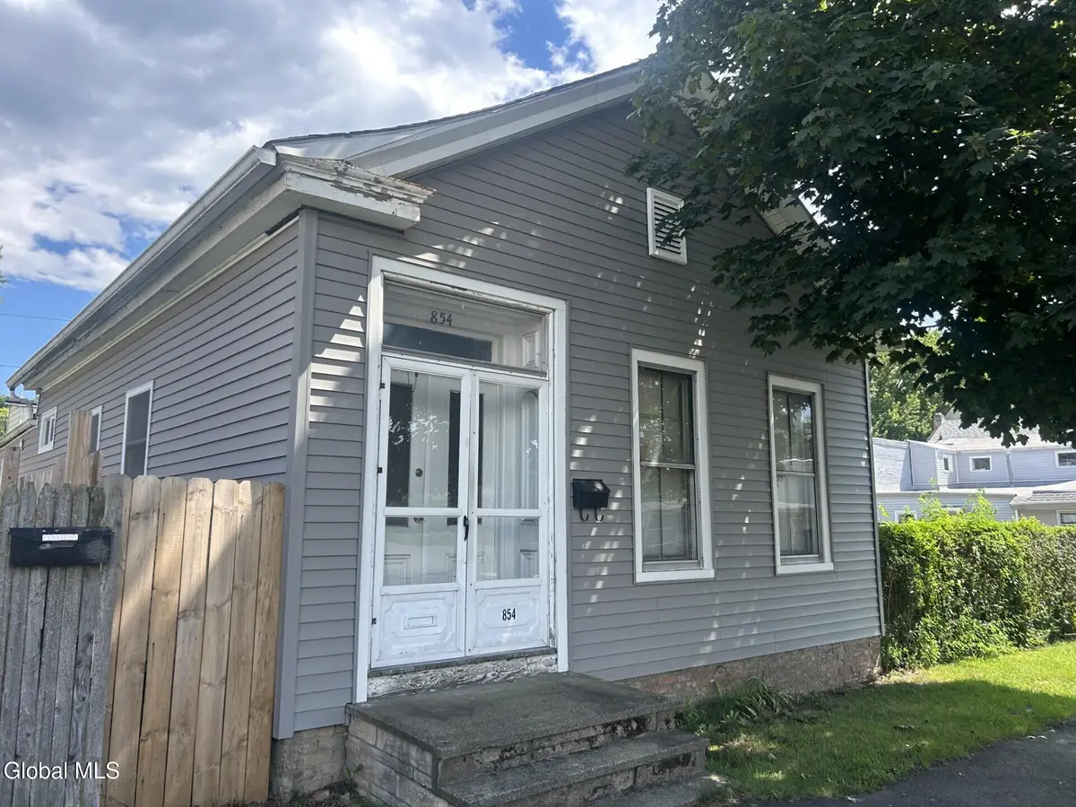 854 5th Avenue, Troy, NY 12182 - #1