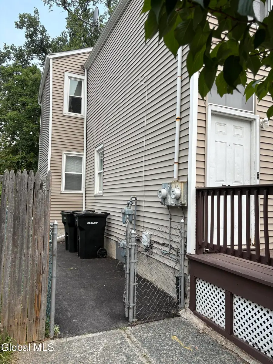 395 10th Street, Troy, NY 12180 - #2