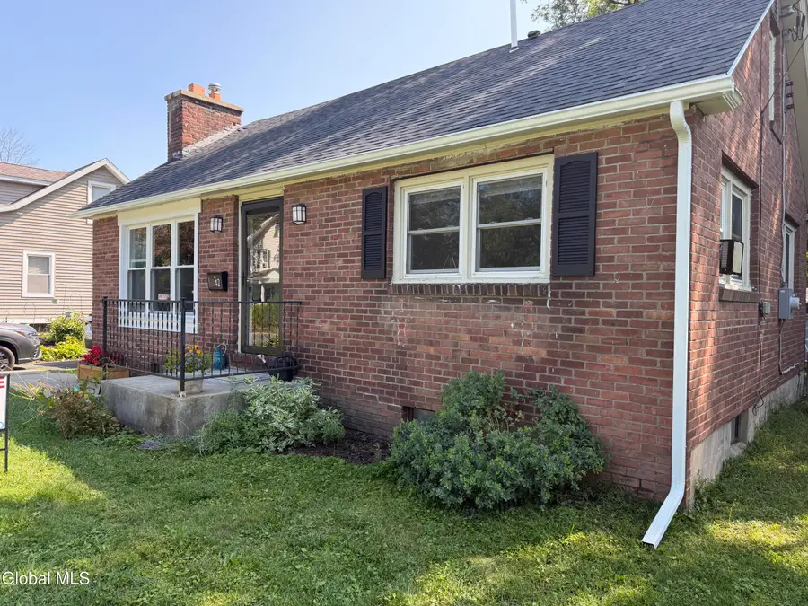 42 School Street, Hudson Falls, NY 12839 - #2