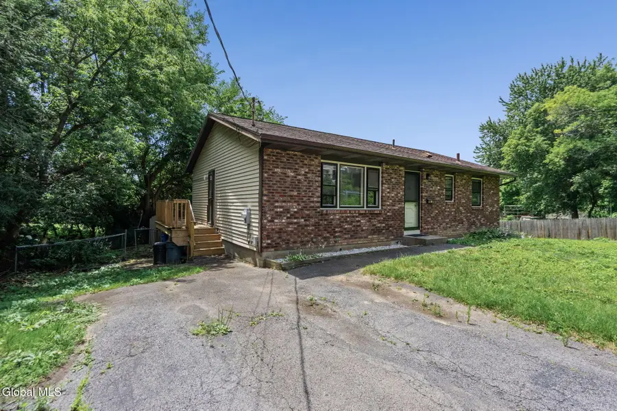 110 Hillcrest Avenue, Albany, NY 12203 - #2