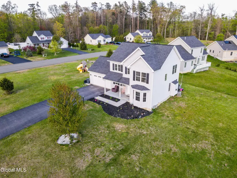 11 Anna Lane, Halfmoon, NY 12065 - #3