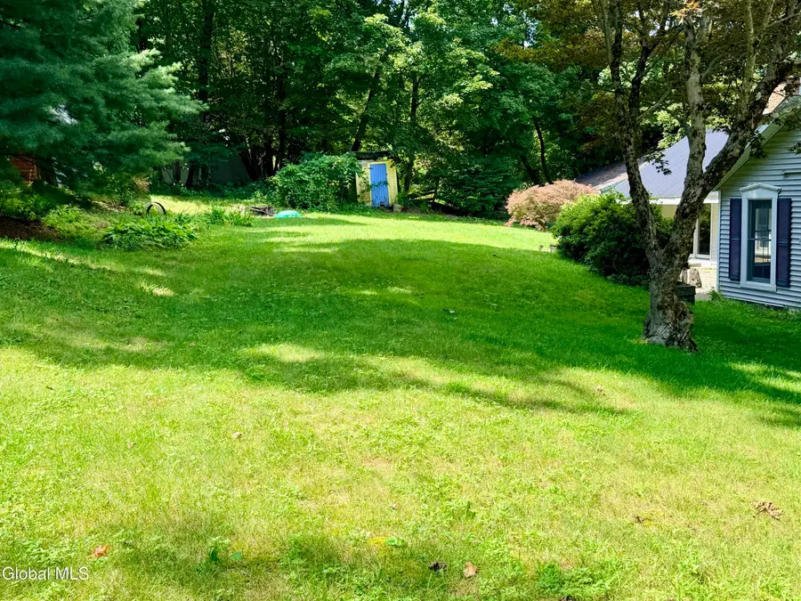 16 Maple Avenue, Troy, NY 12180 - #3