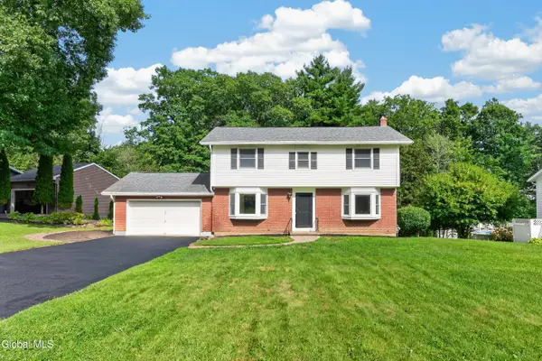 854 Maxwell Drive, Niskayuna, NY 12309