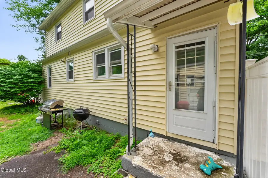 3 Hillview Terrace, Guilderland, NY 12084 - #2