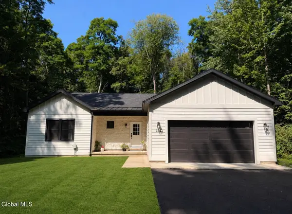 372 Lake Avenue, Saratoga Springs, NY 12866