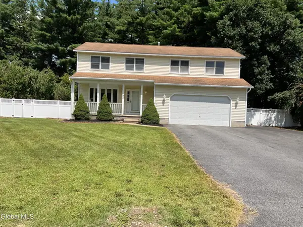 12 Netherlands Boulevard, Rotterdam, NY 12306