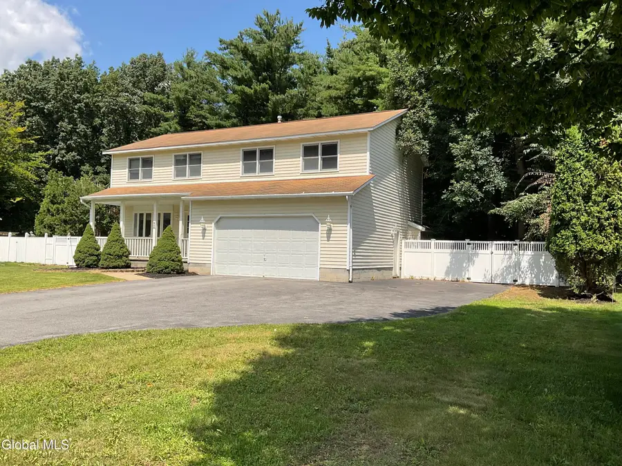 12 Netherlands Boulevard, Rotterdam, NY 12306 - #3