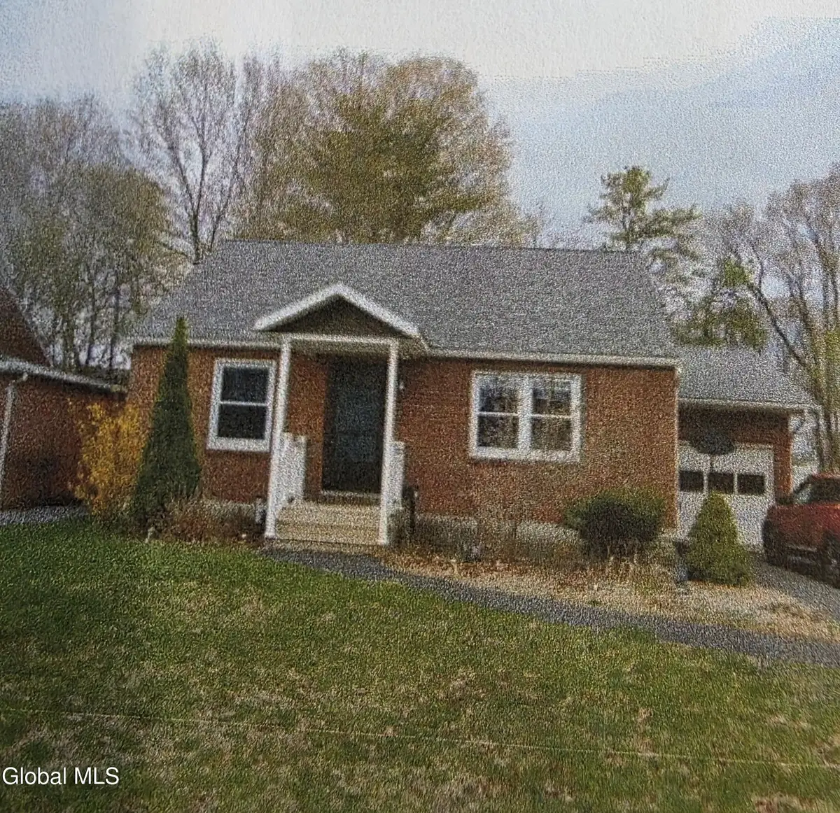 2133 Robinwood Avenue, Rotterdam, NY 12306 - #1