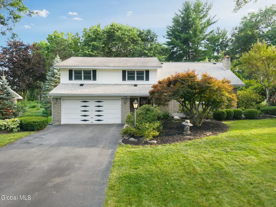 2284 Berkley Avenue, Niskayuna, NY 12309 - #2