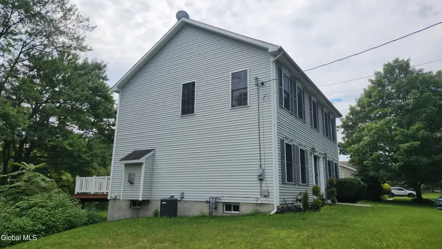 5 Homestead Drive, Latham, NY 12110 - #2