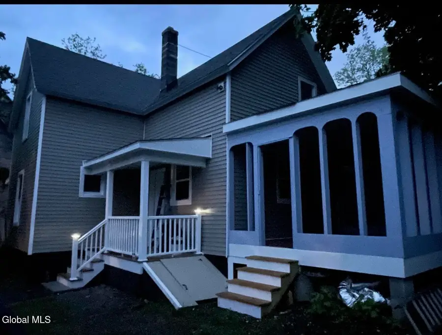6 Clayton Street, Amsterdam, NY 12010 - #3