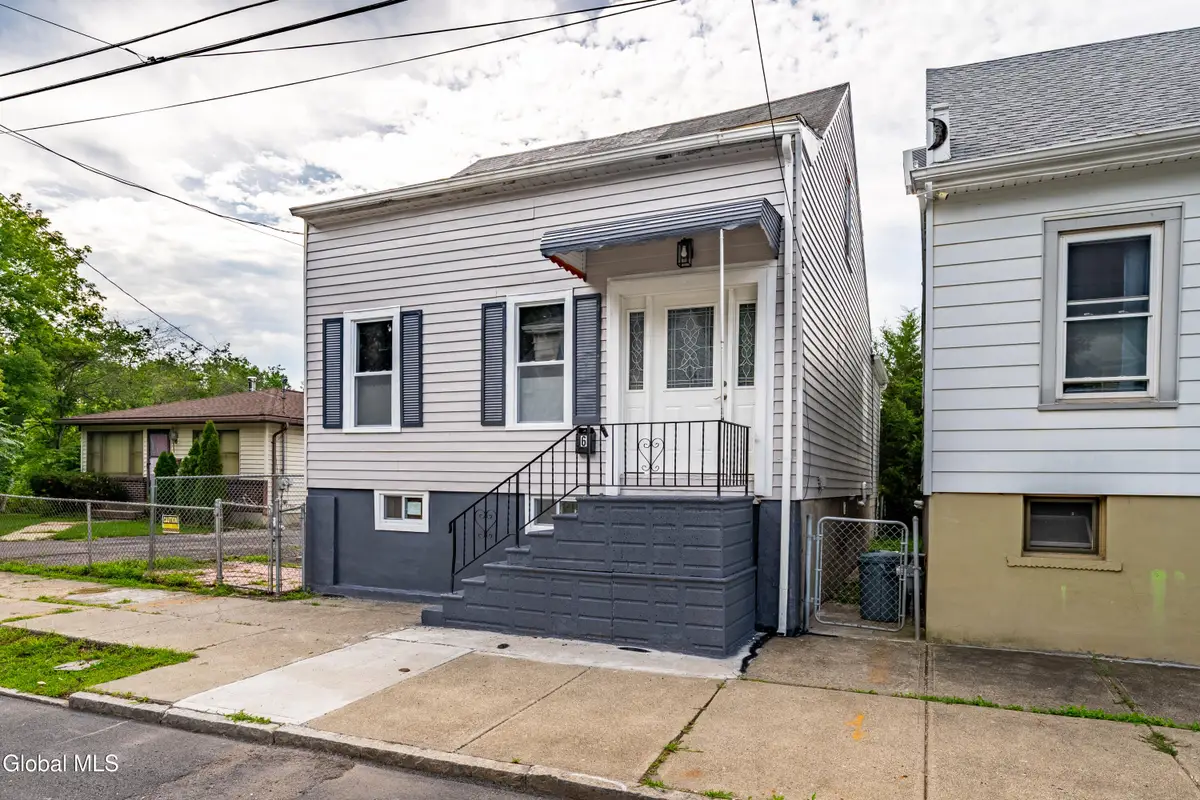6 Garden Street, Albany, NY 12209 - #1