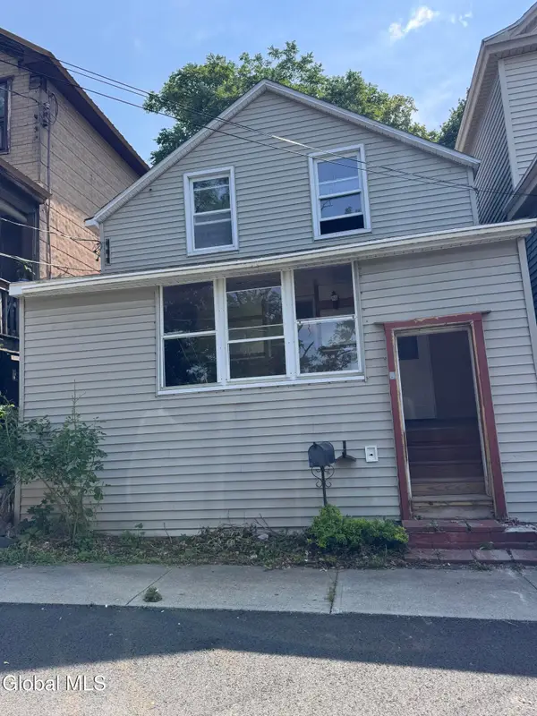 1434 2nd Street, Rensselaer, NY 12144
