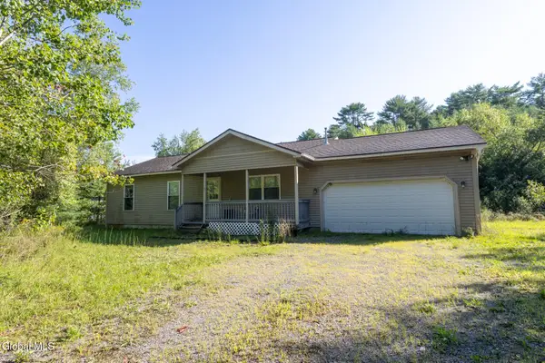 31 Lausanne Lane, Lake Luzerne, NY 12846