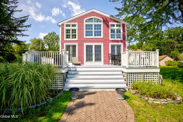 11 Lake Avenue, Malta, NY 12020