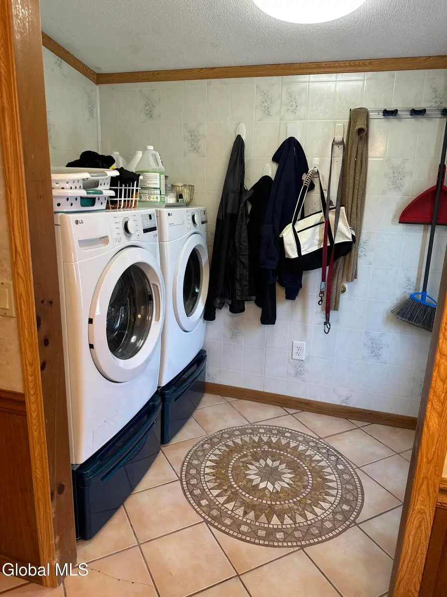 1505 U.s. 20, New Lebanon, NY 12125 - #3