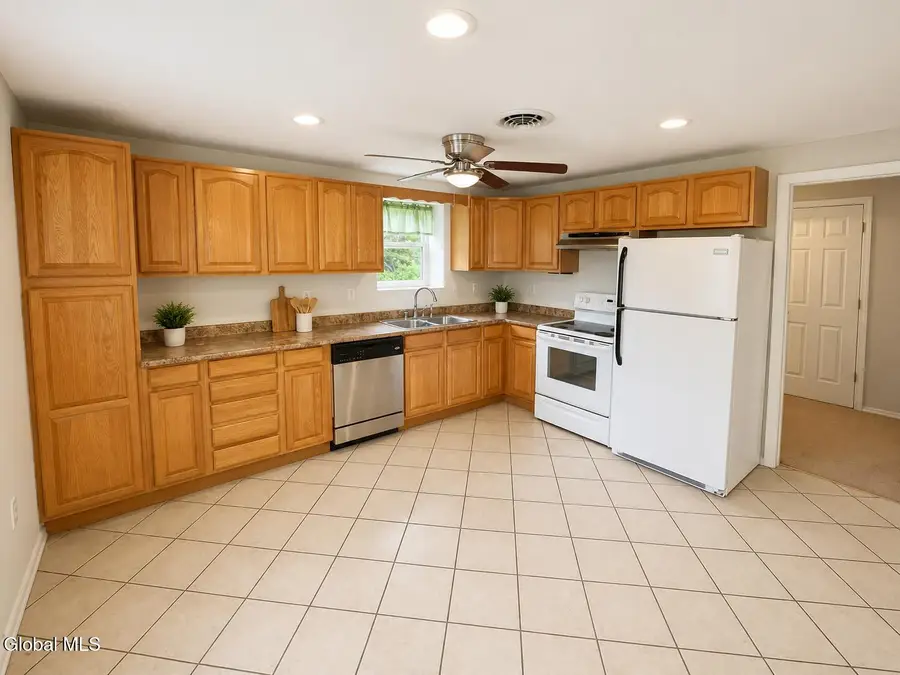 6963 Fuller Station Road, Schenectady, NY 12303 - #2
