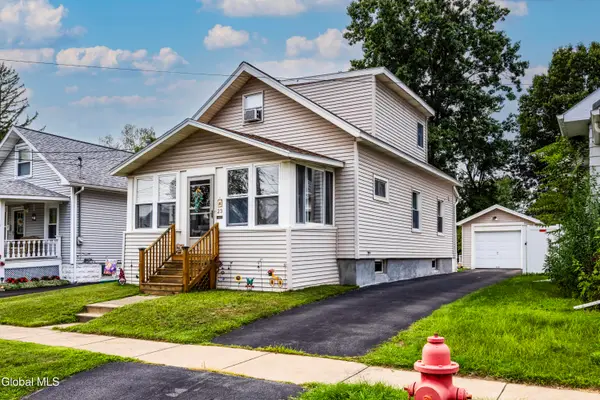 23 Elliott Avenue, Schenectady, NY 12304