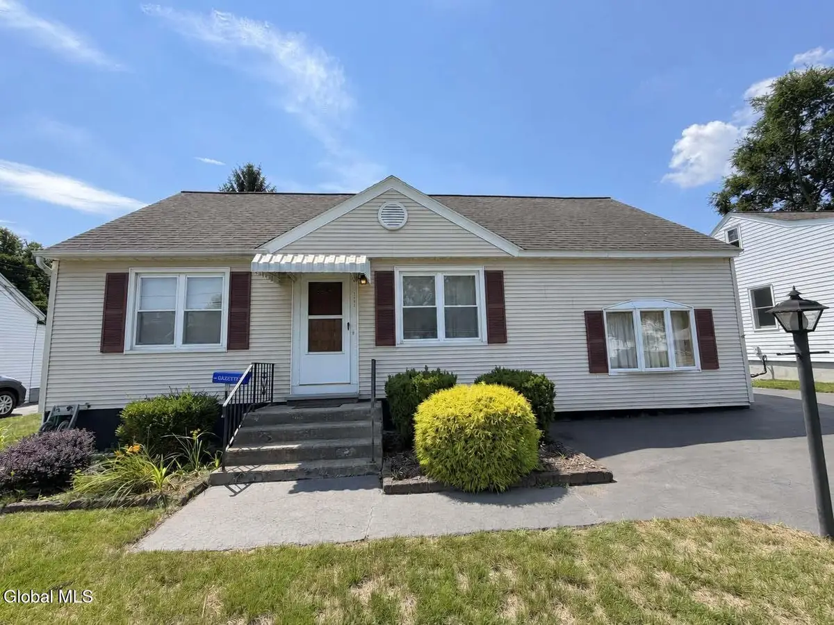 1205 Highbridge Road, Rotterdam, NY 12303 - #1