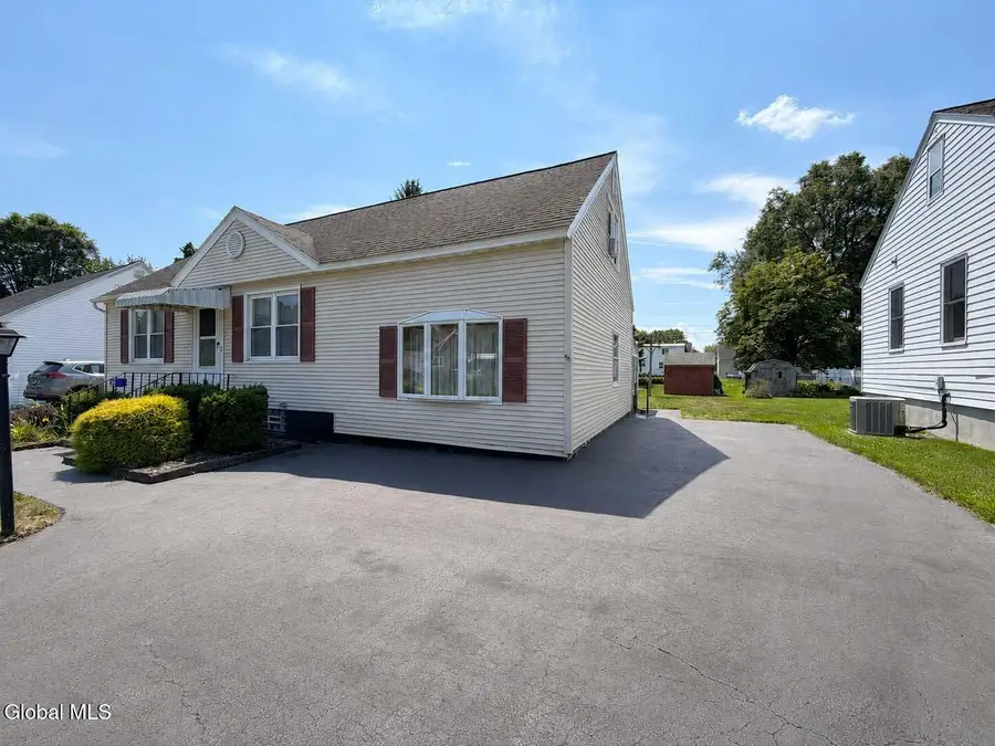 1205 Highbridge Road, Rotterdam, NY 12303 - #2