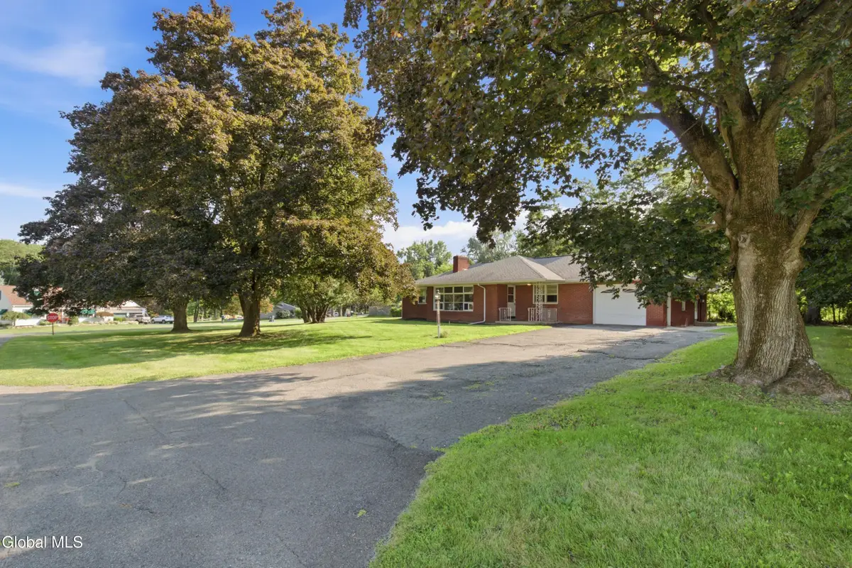 14 Orchard Lane, North Greenbush, NY 12180 - #1