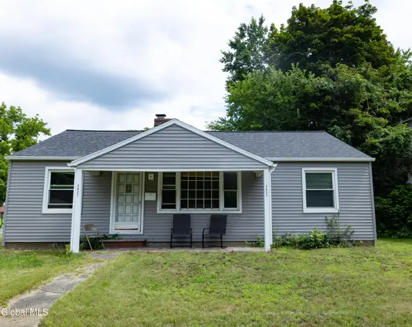 3027 Albany Street, Schenectady, NY 12304