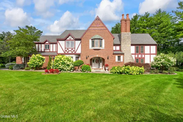 1 Milan Court, Niskayuna, NY 12309