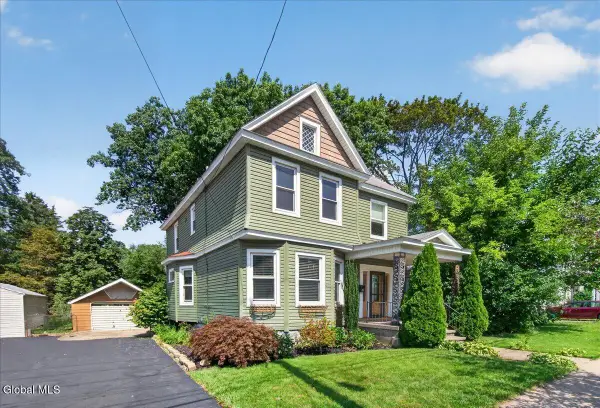12 Cornelius Avenue, Niskayuna, NY 12309