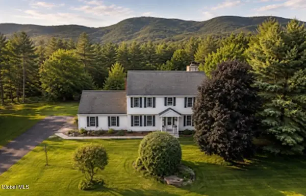 10 Willow Road, Queensbury, NY 12804