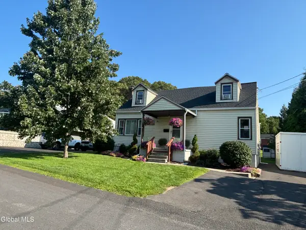 4 Neptune Street, East Greenbush, NY 12144