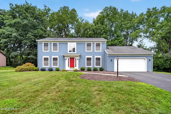 5 Brookhaven Drive, Niskayuna, NY 12309
