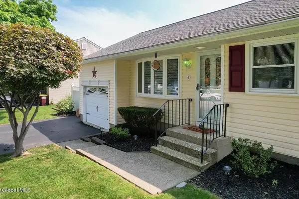 6 Long Avenue, Colonie, NY 12110