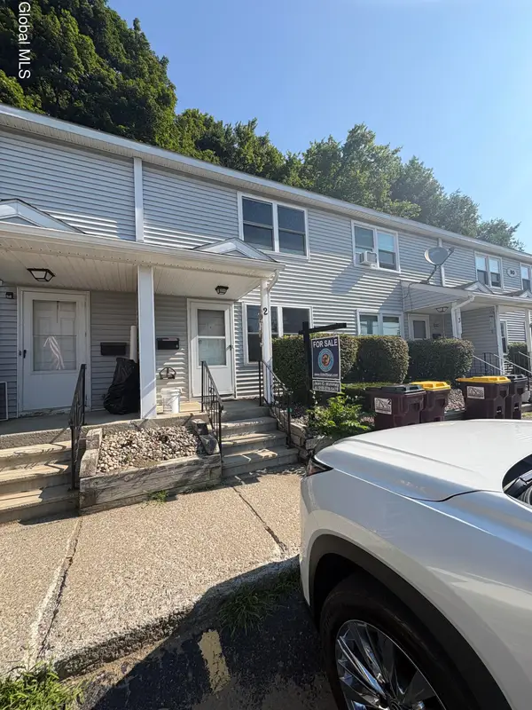 30 Warsaw Avenue #APT 2, Mechanicville, NY 12118