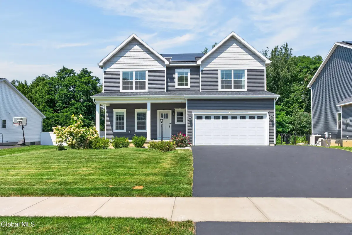 38 Wyatts Circle, East Greenbush, NY 12144 - #1