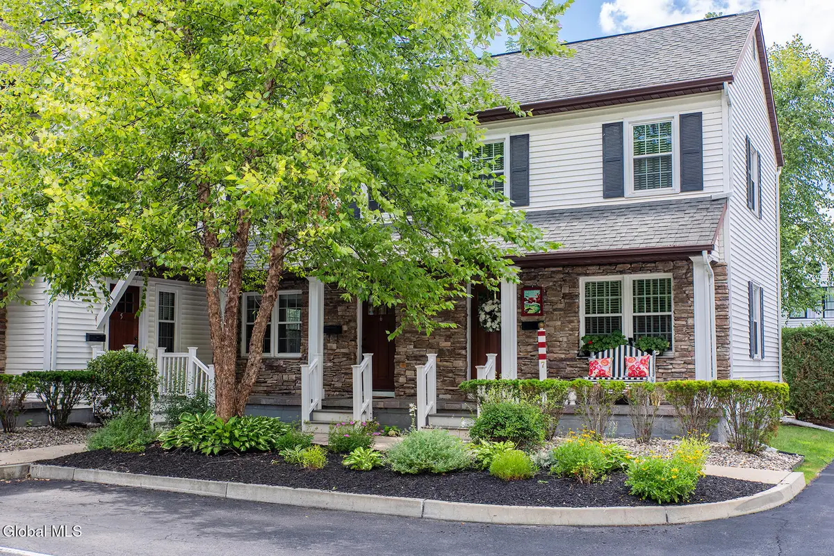 11 Cottage Street #APT 6, Saratoga Springs, NY 12866 - #1