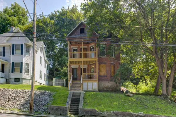 223-225 Vrooman Avenue, Amsterdam, NY 12010