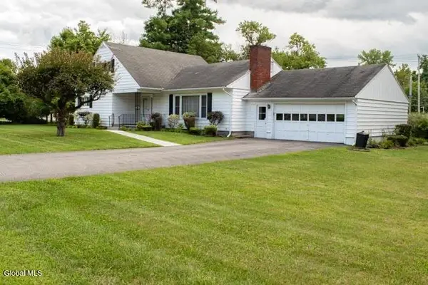 72 Meadow Lane, Queensbury, NY 12804