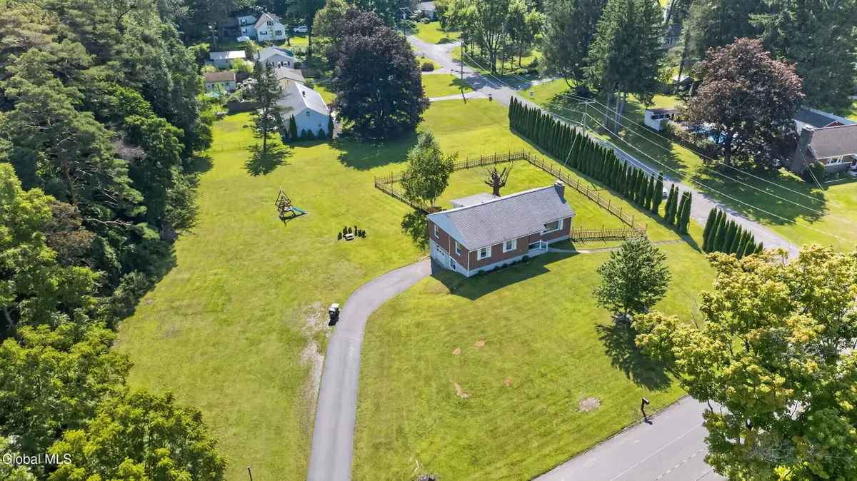 8 Gardner Road, North Greenbush, NY 12198 - #1