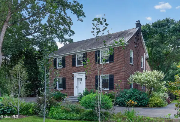 2368 Rosendale Road, Niskayuna, NY 12309