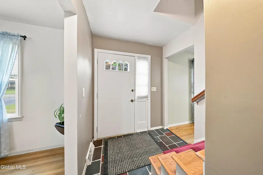 5 Mohican Place, Albany, NY 12208 - #3