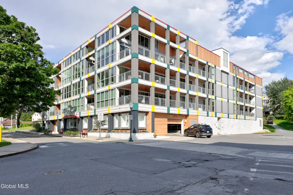 128 Henry Street #405, Saratoga Springs, NY 12866 - #1