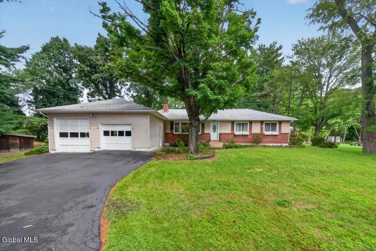 52 Woodwind Drive, Voorheesville, NY 12186 - #1