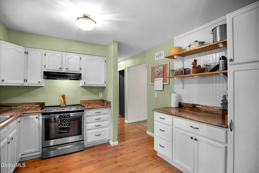 8 Yandell Yard, Northumberland, NY 12831 - #2