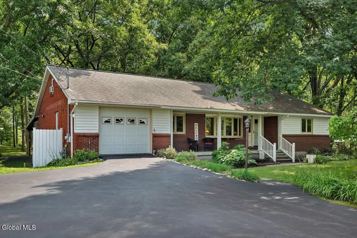 655 Hudson River Road, Halfmoon, NY 12188 - #1